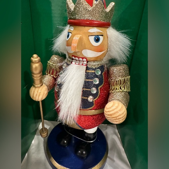 Kurt Adler Hand-Painted Wooden Mini Nutcracker King With Staff & Crown - Picture 7 of 8